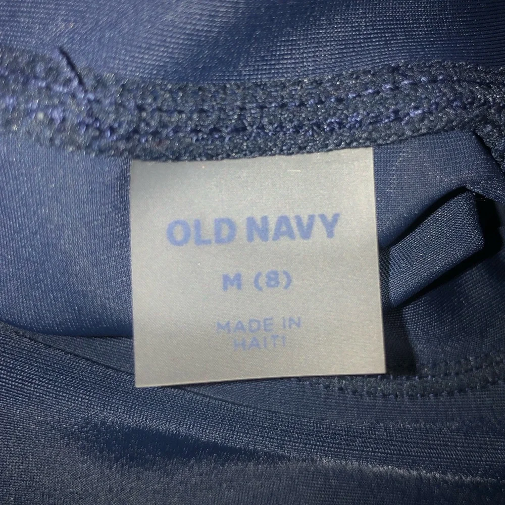 Boys Old Navy Swimsuit Shirt, Size M (8)